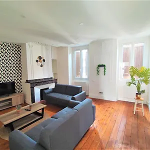 - Halles Brauhauban Apartamento