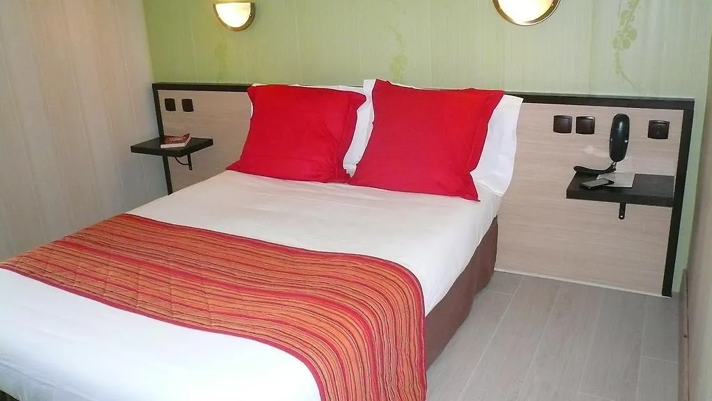 Hôtel L'Européen Tarbes 3*,  Francia