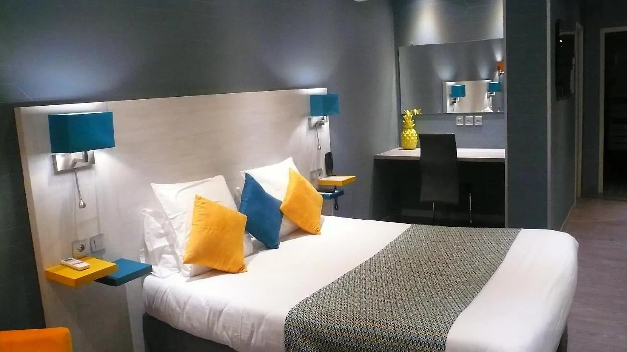 Hotel L'Europeen Ταρμπ 3*,