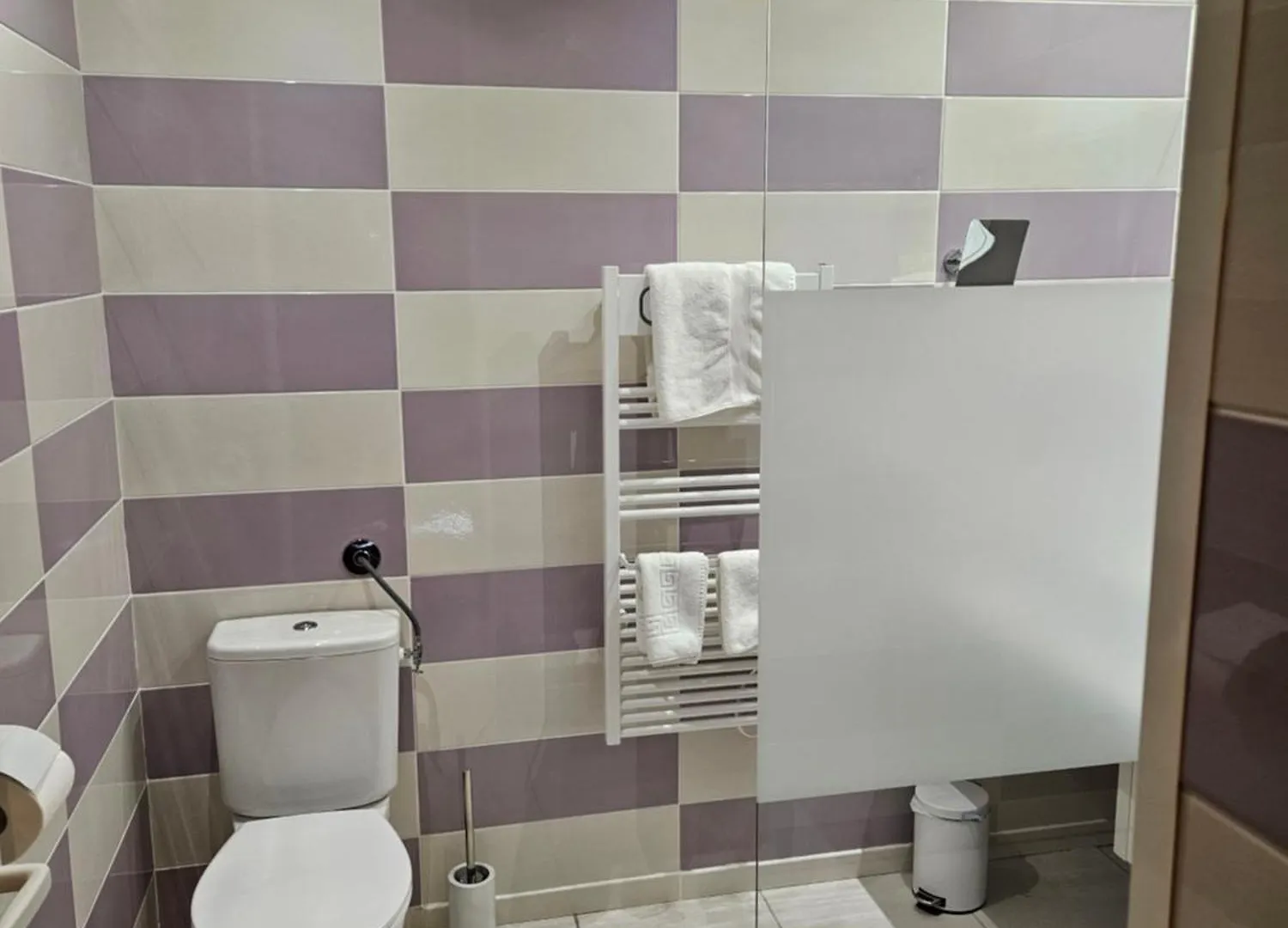 Hotel L'Europeen Ταρμπ 3*,