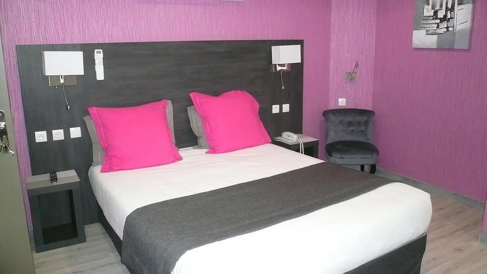 Hotel L'Europeen Ταρμπ 3*,